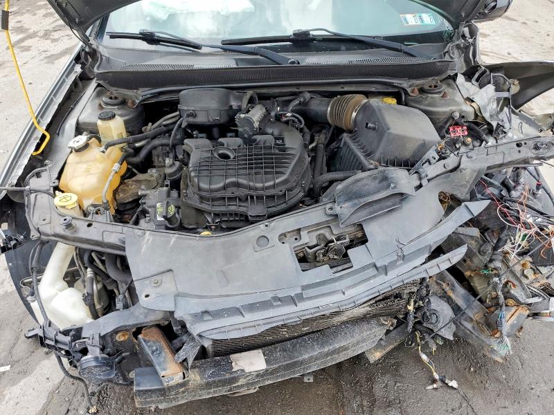 61877546 :رقم المزاد ، 1C3CCBCGXDN524729 vin ، 2013 Chrysler 200 مزاد بيع