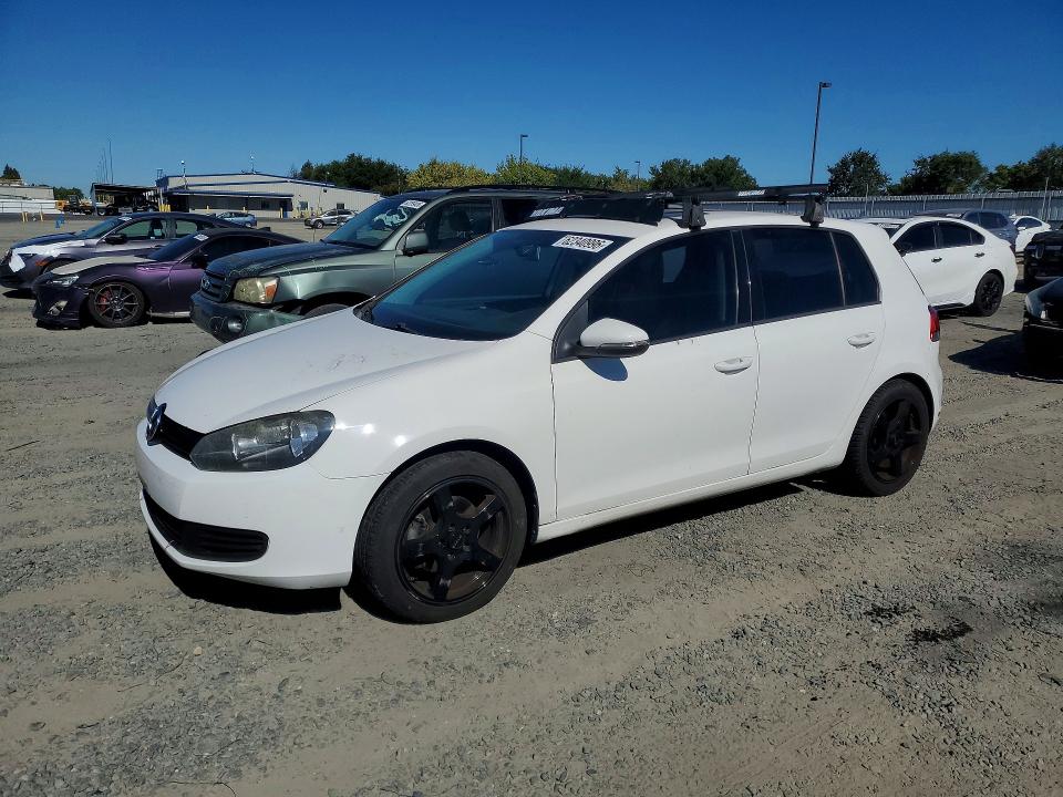 62340996 :رقم المزاد ، WVWDA7AJXAW176101 vin ، 2010 Volkswagen Golf مزاد بيع