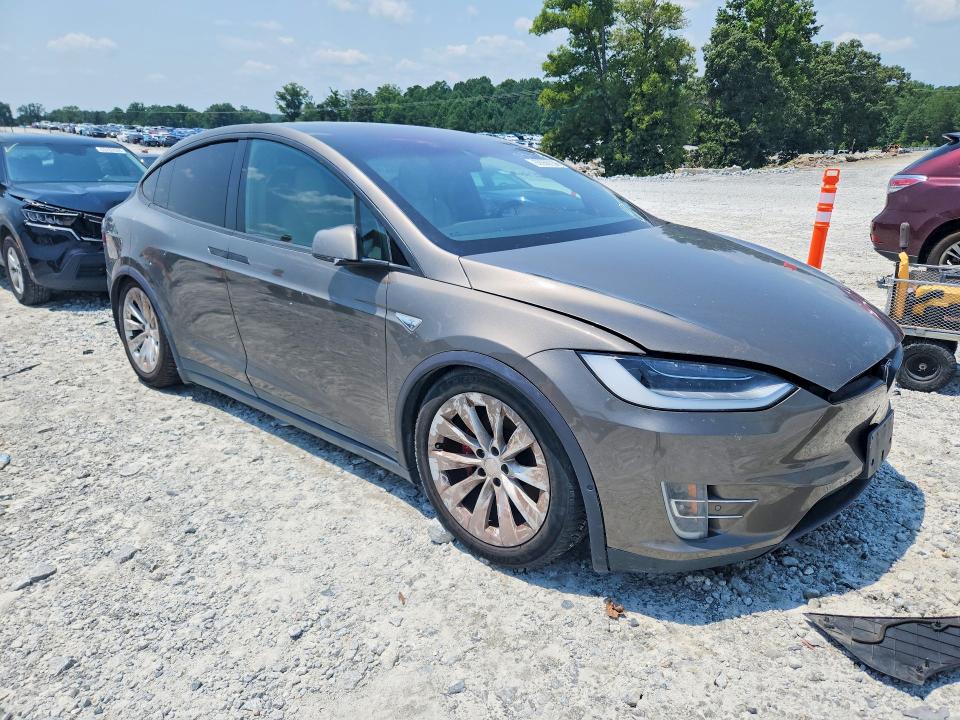 Продажа на аукционе авто 2016 Tesla Model X, vin: 5YJXCAE47GFS00618, номер лота: 62659756