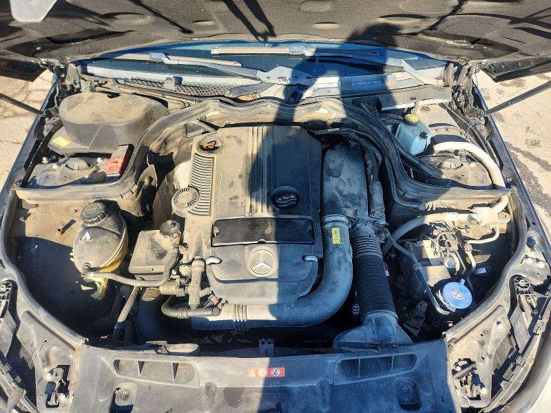60951816 :رقم المزاد ، WDDGF4HB7EA946937 vin ، 2014 Mercedes-benz C مزاد بيع