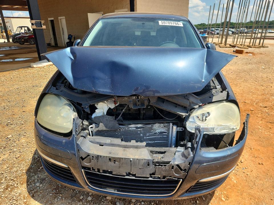 2008 Volkswagen Jetta მანქანა იყიდება აუქციონზე, vin: 3VWRM71K48M105201, აუქციონის ნომერი: 59789766