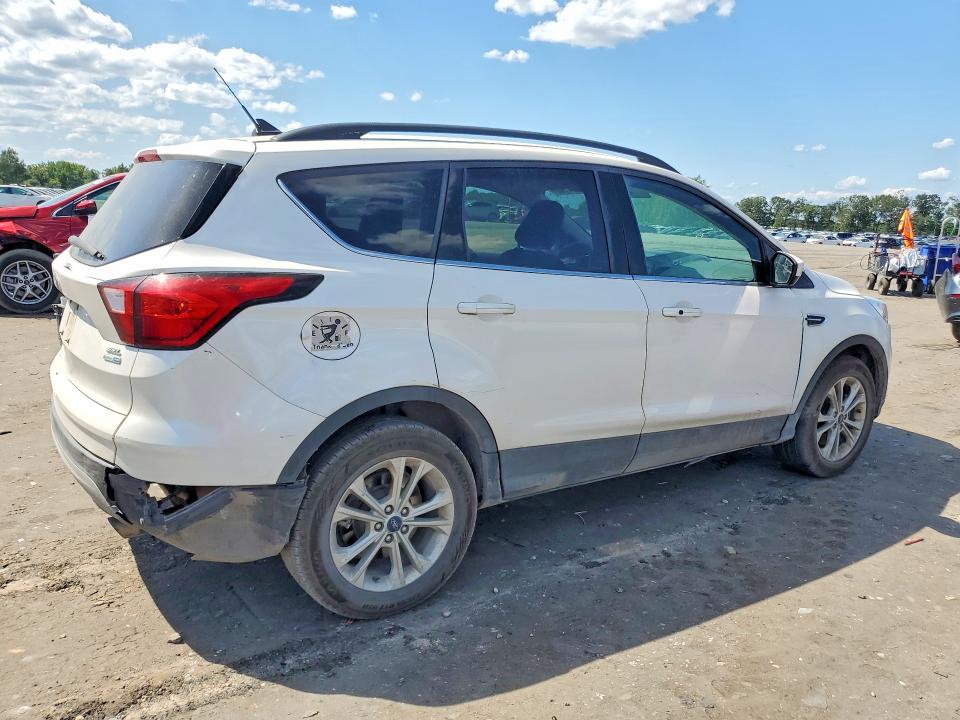 2019 Ford Escape მანქანა იყიდება აუქციონზე, vin: 1FMCU9HD4KUC28524, აუქციონის ნომერი: 63494796