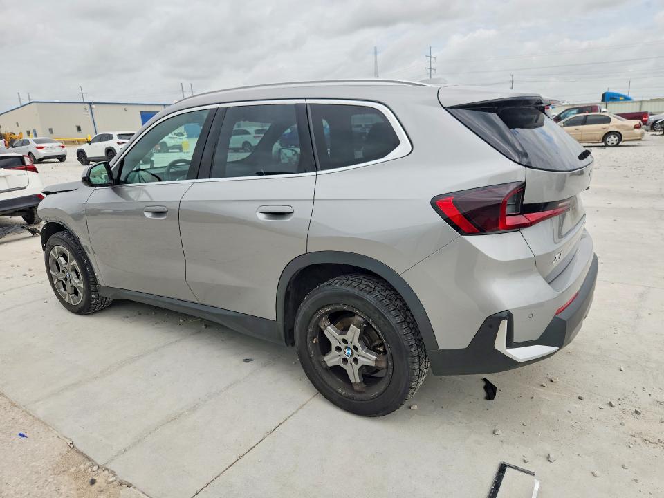 61521026 :رقم المزاد ، WBX73EF05P5W46015 vin ، 2023 Bmw X1 مزاد بيع