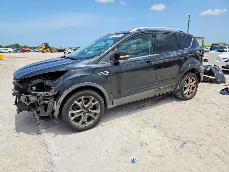 2014 Ford Escape მანქანა იყიდება აუქციონზე, vin: 1FMCU9J91EUE04973, აუქციონის ნომერი: 59798476