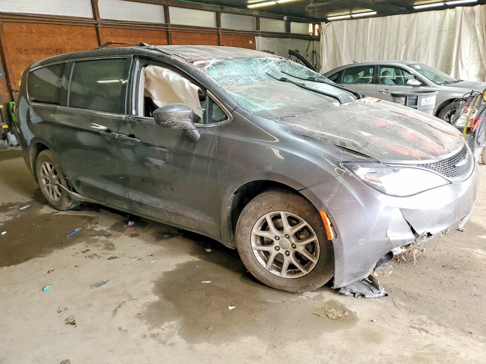 61237946 :رقم المزاد ، 2C4RC1DGXHR835990 vin ، 2017 Chrysler Pacifica مزاد بيع
