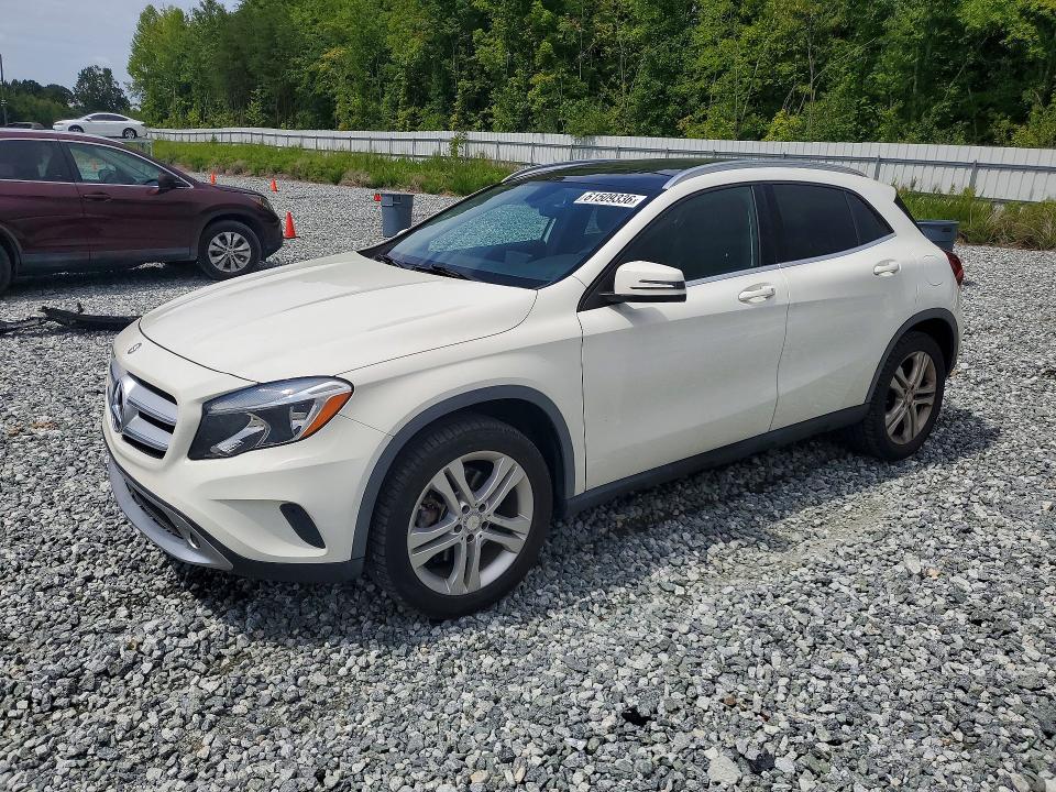 Продажа на аукционе авто 2015 Mercedes-benz Gla, vin: WDCTG4EB3FJ123900, номер лота: 61509336