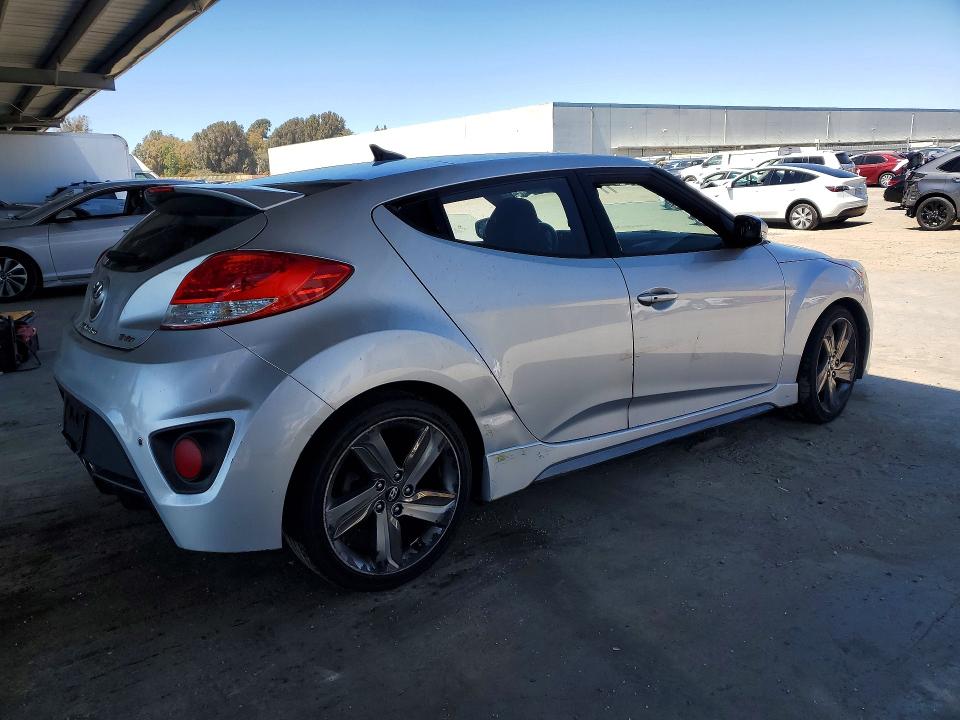2015 Hyundai Veloster მანქანა იყიდება აუქციონზე, vin: KMHTC6AEXFU225153, აუქციონის ნომერი: 60086106