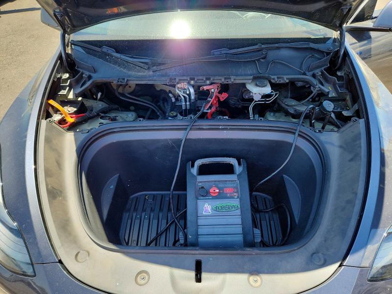 61146686 :رقم المزاد ، 7SAYGDEF5PF920272 vin ، 2023 Tesla Model Y مزاد بيع