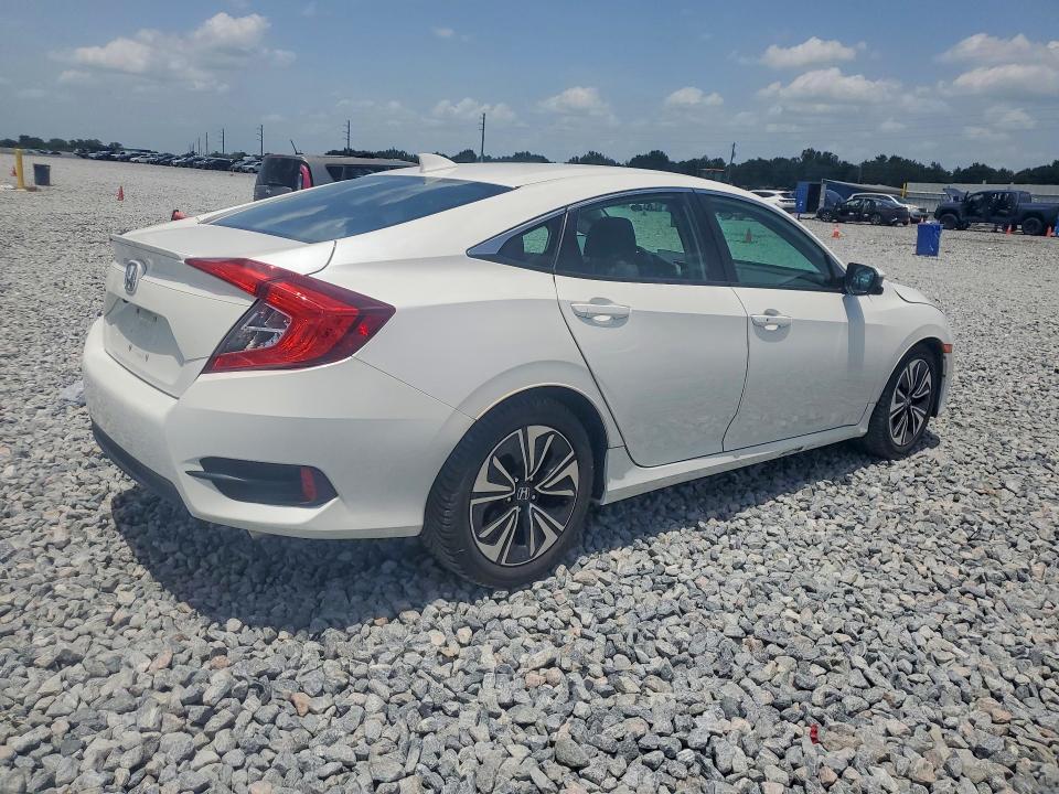 2017 Honda Civic მანქანა იყიდება აუქციონზე, vin: 19XFC1F70HE013054, აუქციონის ნომერი: 60756626