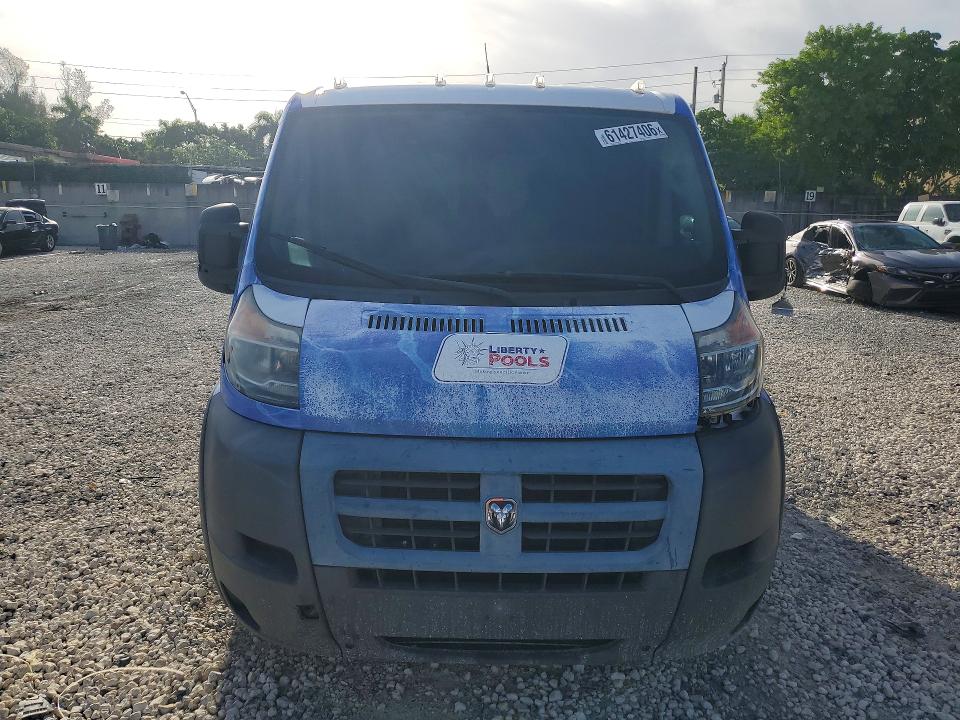 61427406 :رقم المزاد ، 3C6TRVAG5JE109842 vin ، 2018 Ram Promaster 1500 مزاد بيع