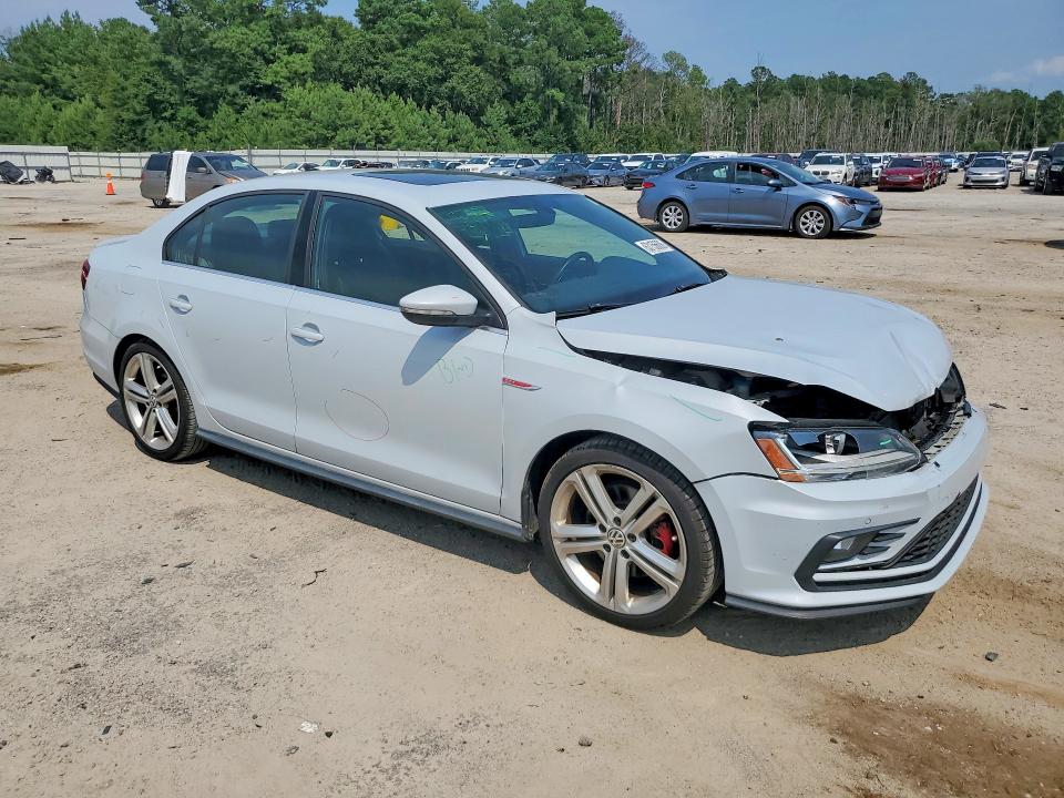 63156606 :رقم المزاد ، 3VW4T7AJ4HM393614 vin ، 2017 Volkswagen Jetta مزاد بيع
