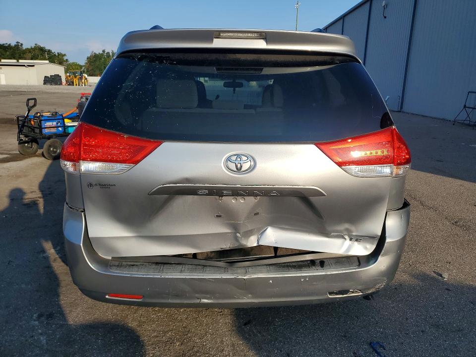 2012 Toyota Sienna მანქანა იყიდება აუქციონზე, vin: 5TDKK3DCXCS270654, აუქციონის ნომერი: 63538846