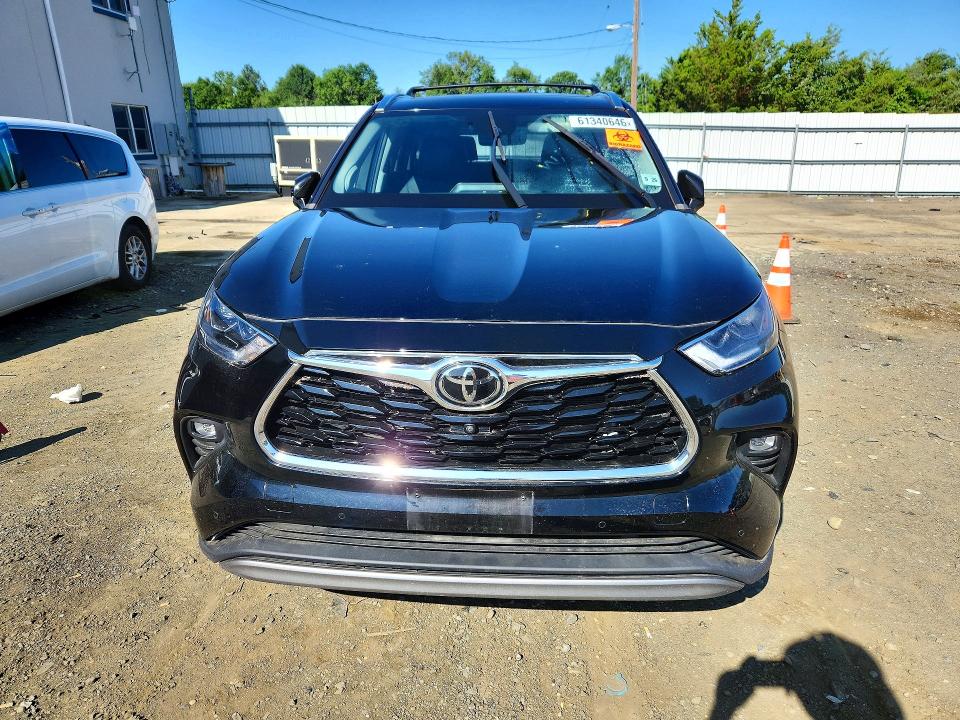 2021 Toyota Highlander მანქანა იყიდება აუქციონზე, vin: 5TDFZRBH9MS149873, აუქციონის ნომერი: 61340646