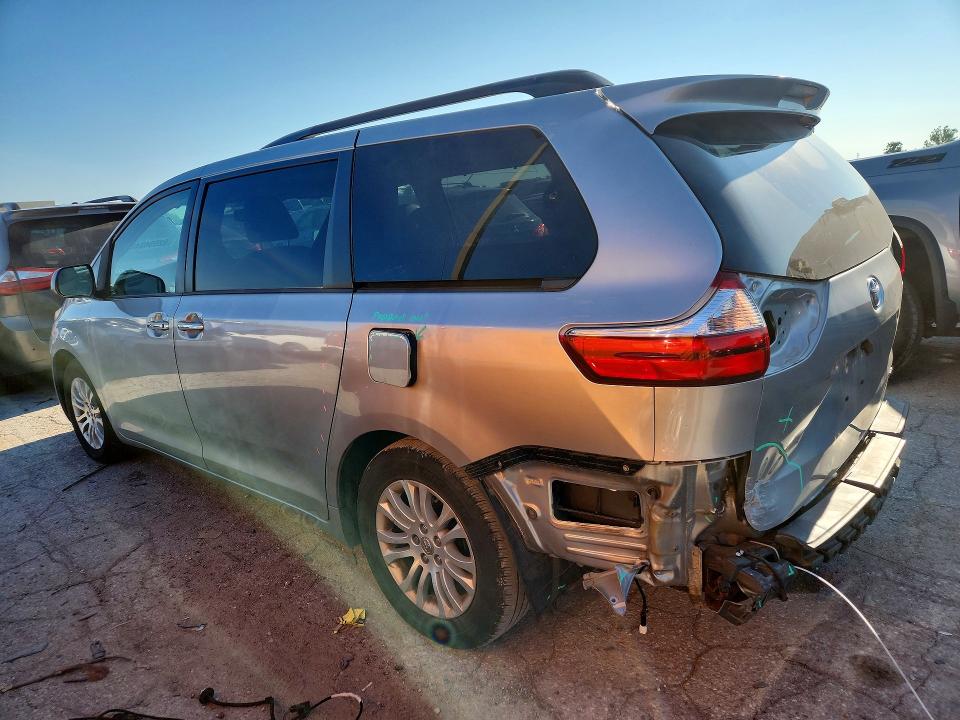 2016 Toyota Sienna მანქანა იყიდება აუქციონზე, vin: 5TDYK3DC0GS761329, აუქციონის ნომერი: 62654346
