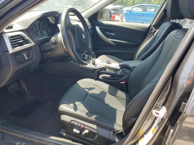 62594886 :رقم المزاد ، WBA8E5G55JNU47105 vin ، 2018 Bmw 320 مزاد بيع