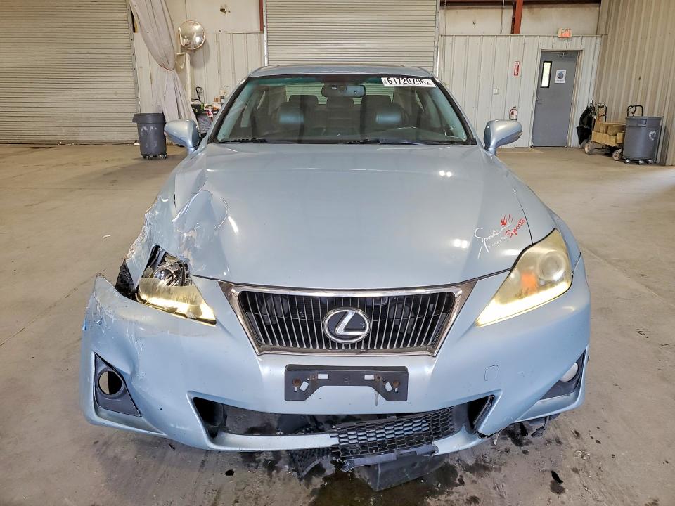 61720796 :رقم المزاد ، JTHCF5C25B5047096 vin ، 2011 Lexus Is مزاد بيع