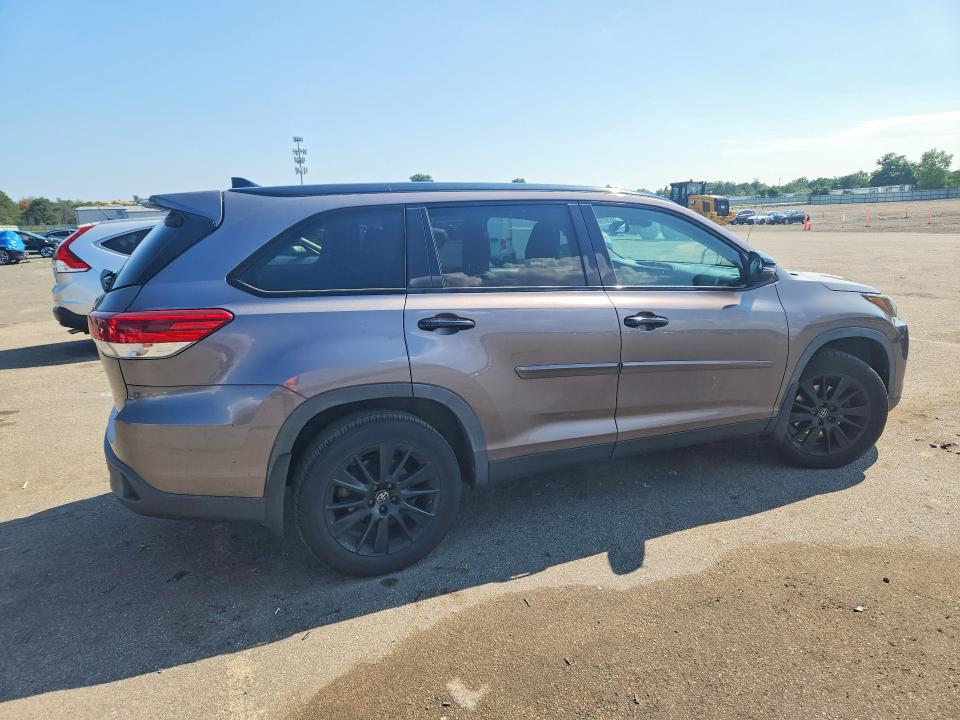Продажа на аукционе авто 2019 Toyota Highlander, vin: 5TDJZRFH2KS963638, номер лота: 63509906