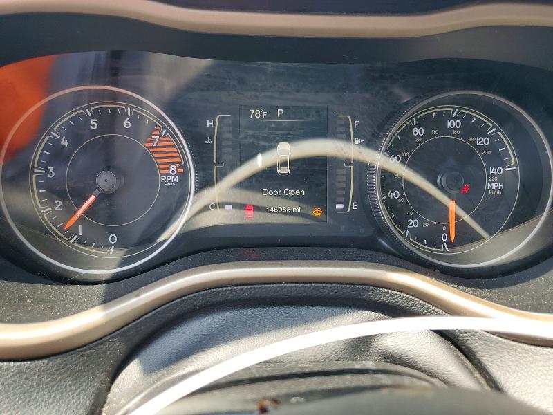 61780456 :رقم المزاد ، 1C4PJLCXXJD527852 vin ، 2018 Jeep Cherokee مزاد بيع
