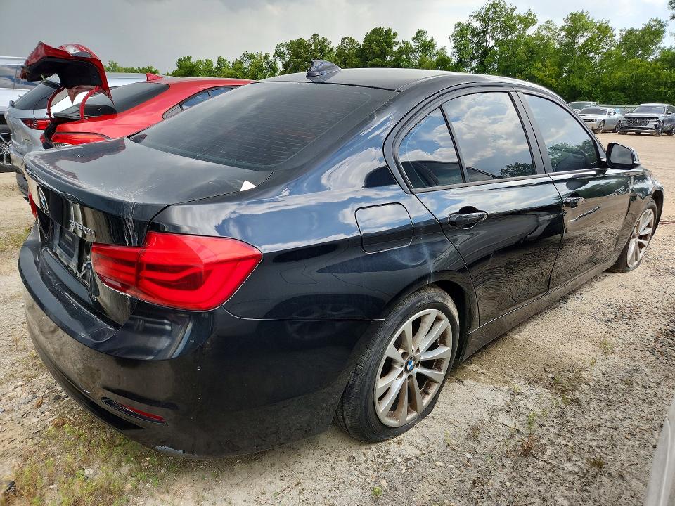 2017 Bmw 320 მანქანა იყიდება აუქციონზე, vin: WBA8E1G58HNU13050, აუქციონის ნომერი: 59726186