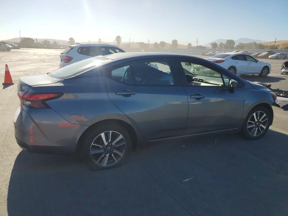 62968706 :رقم المزاد ، 3N1CN8EV5ML830387 vin ، 2021 Nissan Versa مزاد بيع