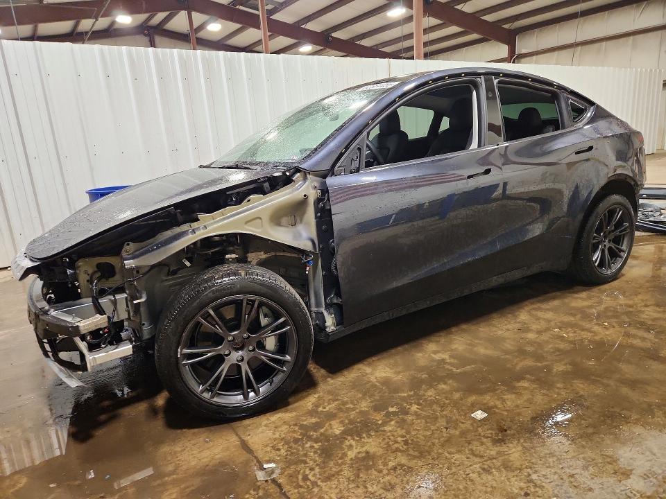 Продажа на аукционе авто 2025 Tesla Model Y, vin: 7SAYGDEE0SA352137, номер лота: 62664456