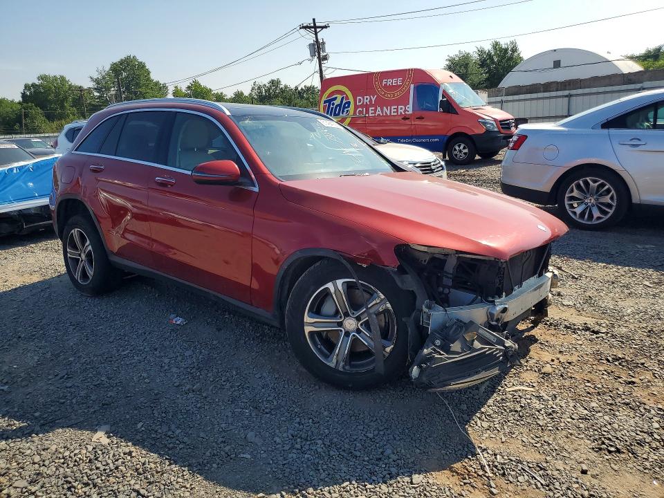 61464156 :رقم المزاد ، WDC0G4KB8HF198220 vin ، 2017 Mercedes-benz Glc مزاد بيع