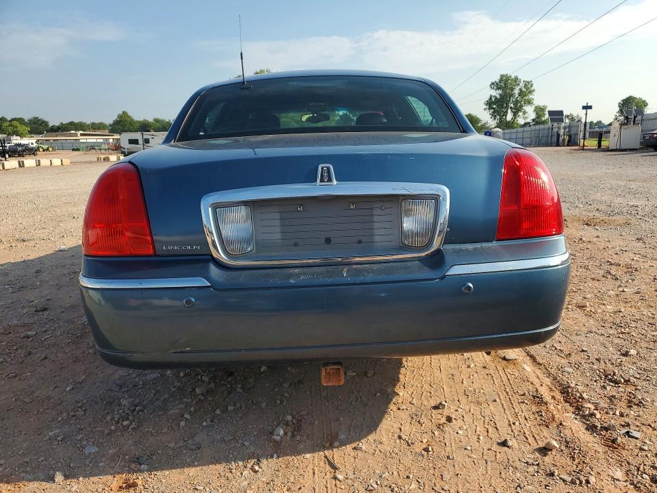 Продажа на аукционе авто 2003 Lincoln Town Car, vin: 1LNHM82W93Y627658, номер лота: 60756816