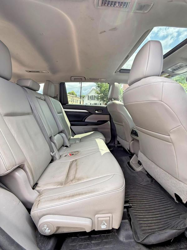 Продажа на аукционе авто 2017 Toyota Highlander, vin: 5TDJZRFHXHS398290, номер лота: 63544986