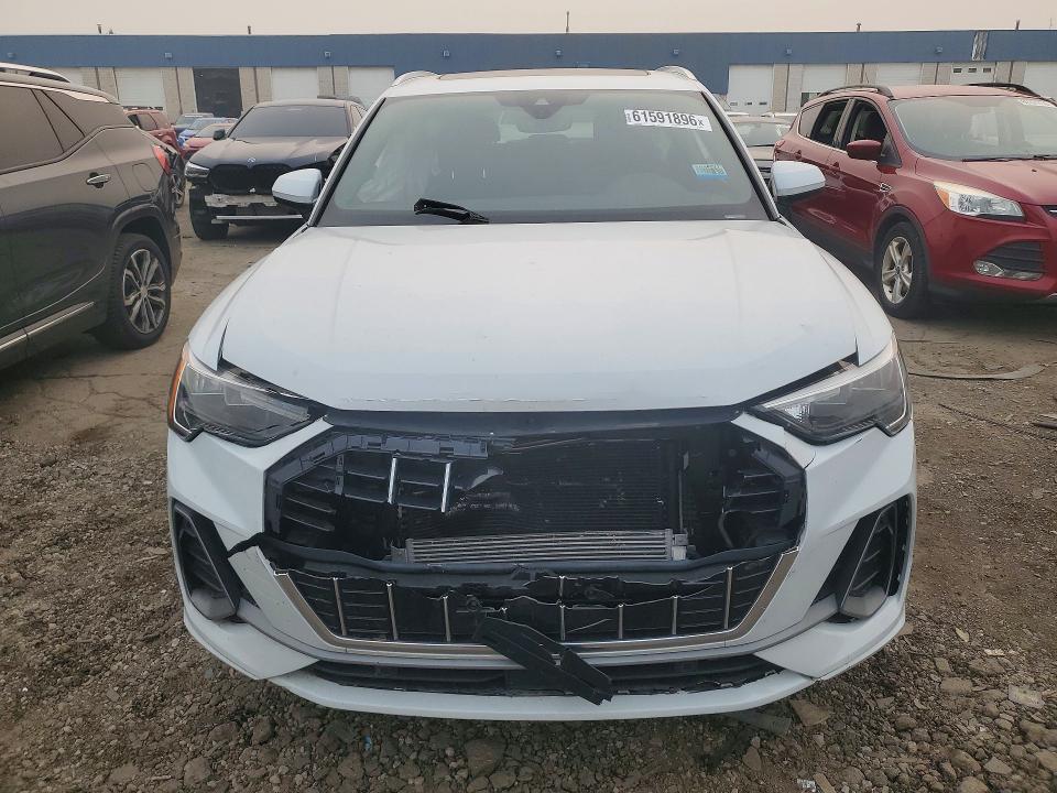2021 Audi Q3 მანქანა იყიდება აუქციონზე, vin: WA1DECF32M1050690, აუქციონის ნომერი: 61591896