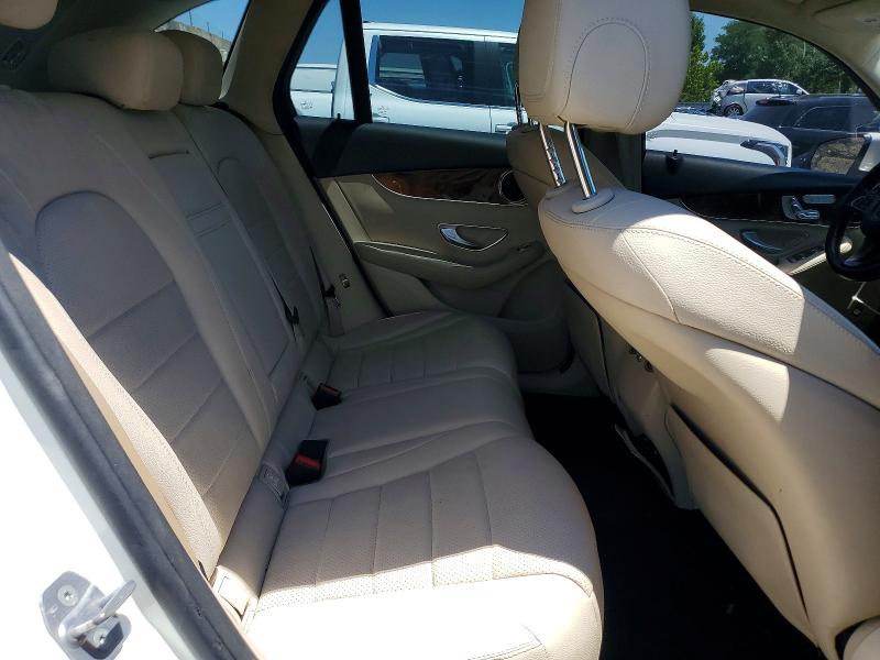 60207696 :رقم المزاد ، WDC0G4KB4HV002490 vin ، 2017 Mercedes-benz Glc مزاد بيع