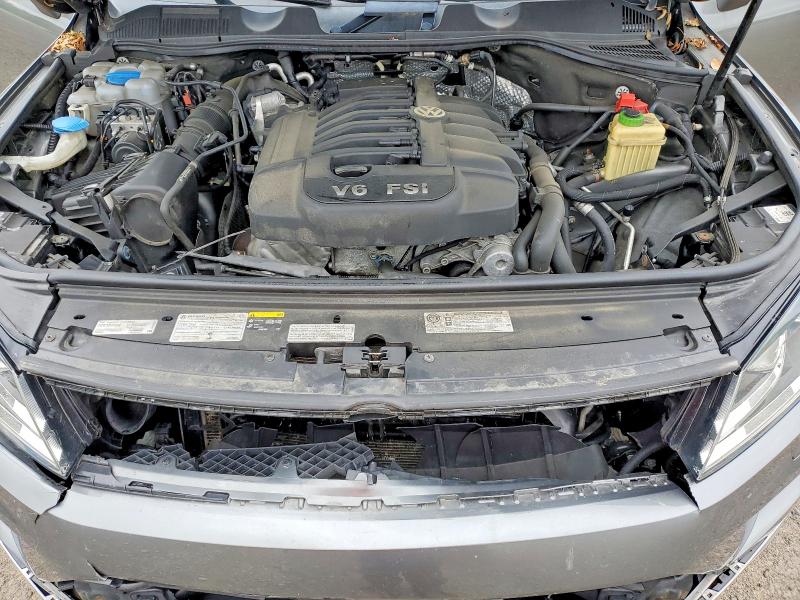 Продажа на аукционе авто 2016 Volkswagen Touareg, vin: WVGEF9BP4GD010161, номер лота: 60065376
