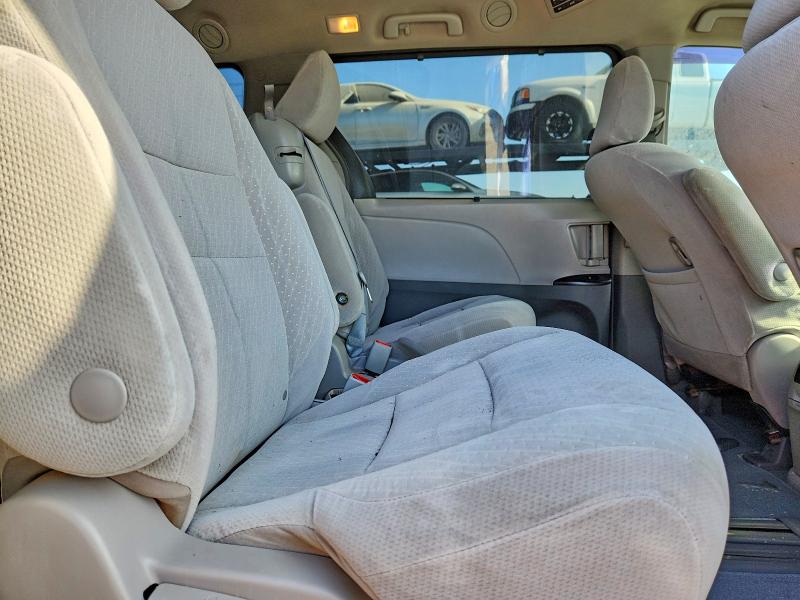 Auction sale of the 2019 Toyota Sienna, vin: 5TDKZ3DC4KS995788, lot number: 62788286