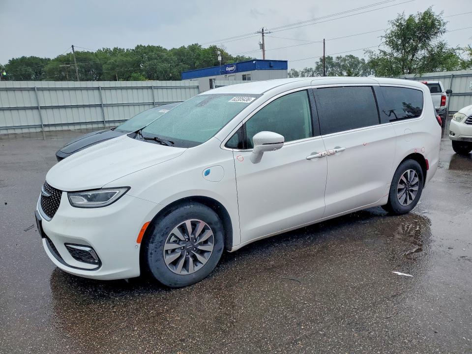 Продаж на аукціоні авто 2022 Chrysler Pacifica, vin: 2C4RC1L72NR121638, номер лоту: 62305436