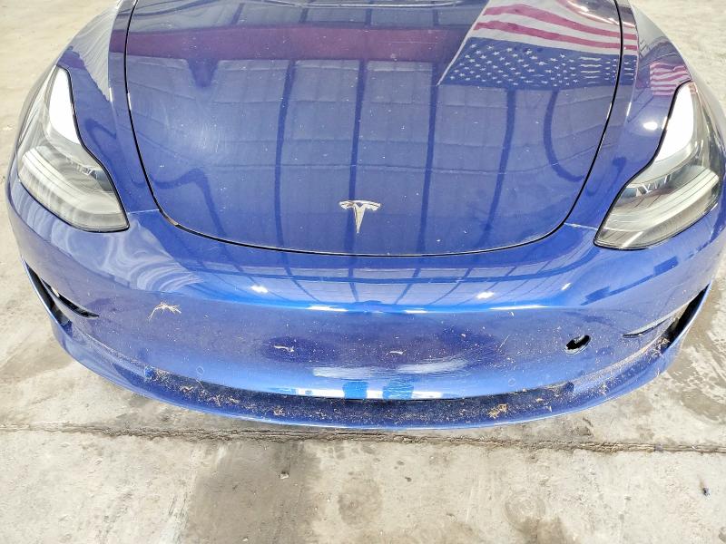 60488476 :رقم المزاد ، 5YJ3E1EAXNF370709 vin ، 2022 Tesla Model 3 مزاد بيع