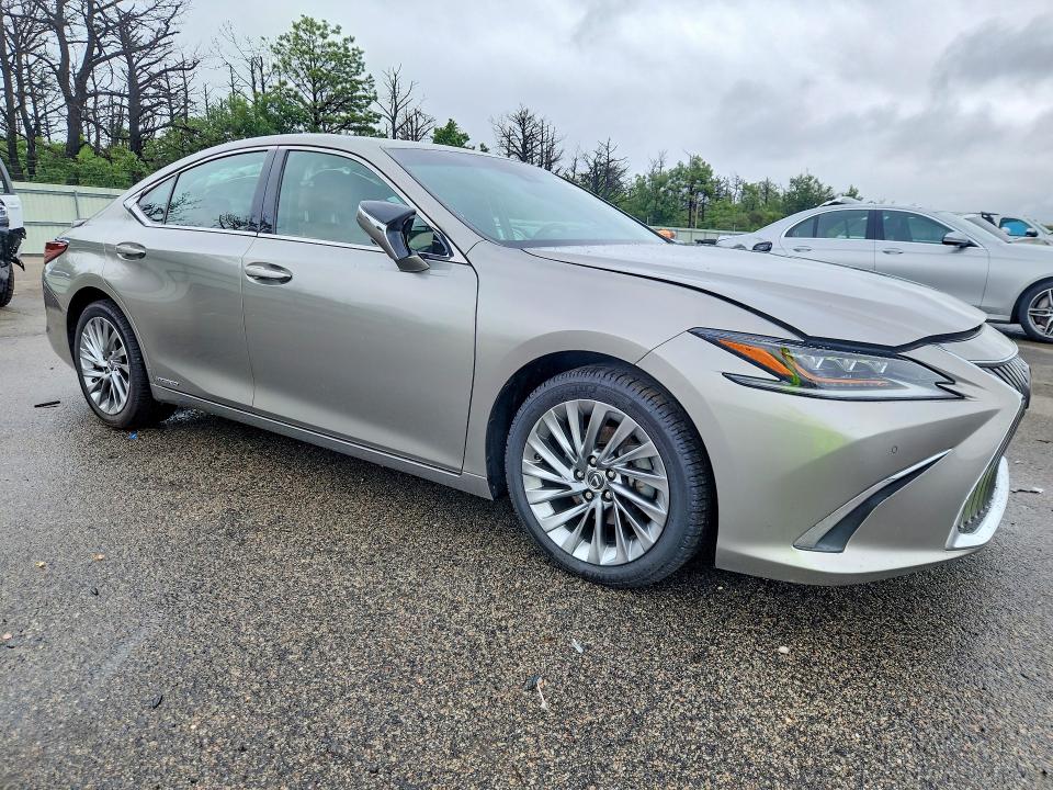 63312356 :رقم المزاد ، 58AB21B15KU004091 vin ، 2019 Lexus Es مزاد بيع