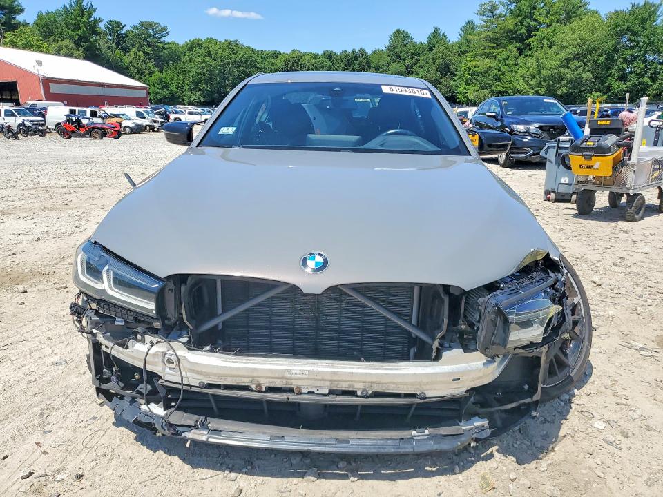61993616 :رقم المزاد ، WBA13BJ09NCJ42744 vin ، 2022 Bmw 530 مزاد بيع