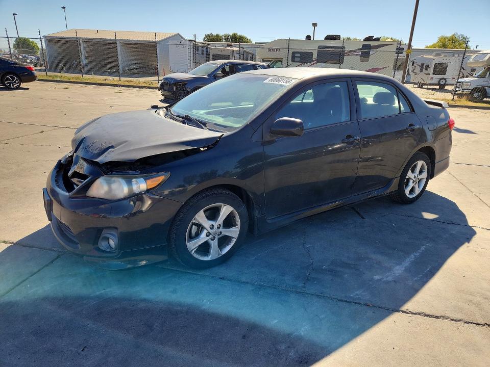 60060156 :رقم المزاد ، 2T1BU4EE2BC695776 vin ، 2011 Toyota Corolla مزاد بيع