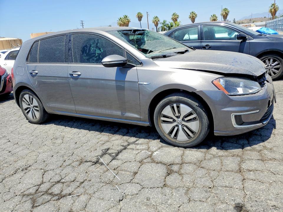 62333336 :رقم المزاد ، WVWKP7AUXGW911698 vin ، 2016 Volkswagen E-golf مزاد بيع
