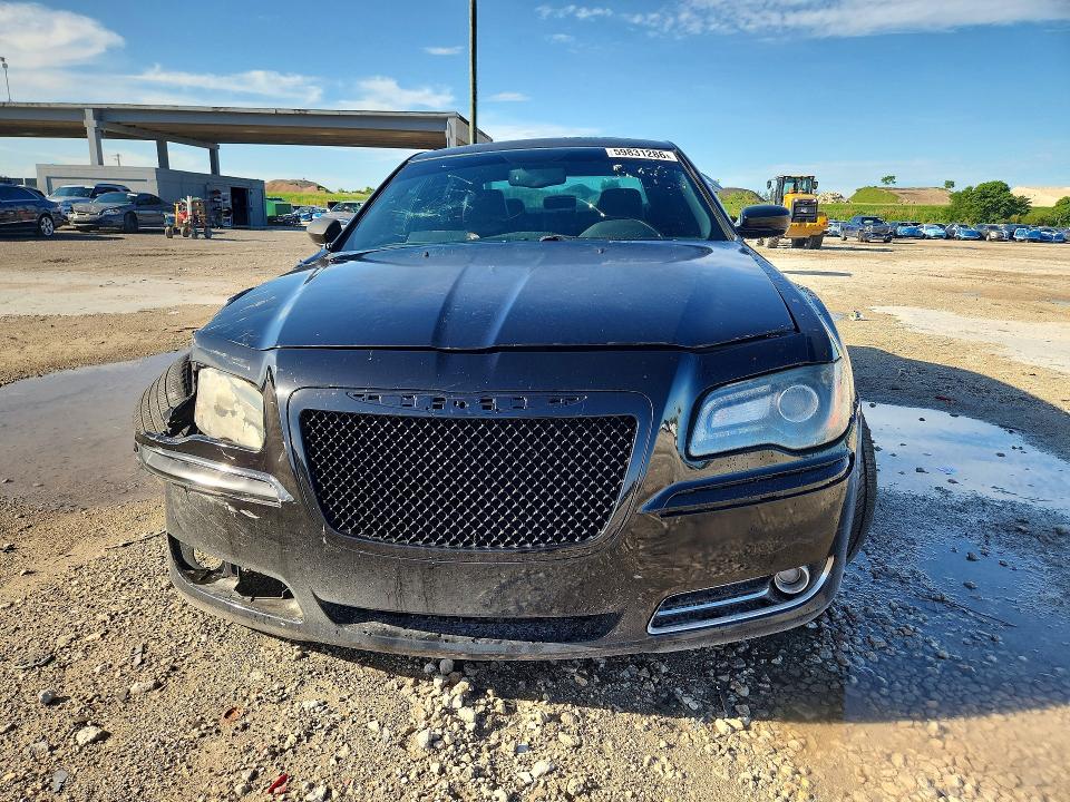 59831286 :رقم المزاد ، 2C3CCAGG3EH257965 vin ، 2014 Chrysler 300 مزاد بيع