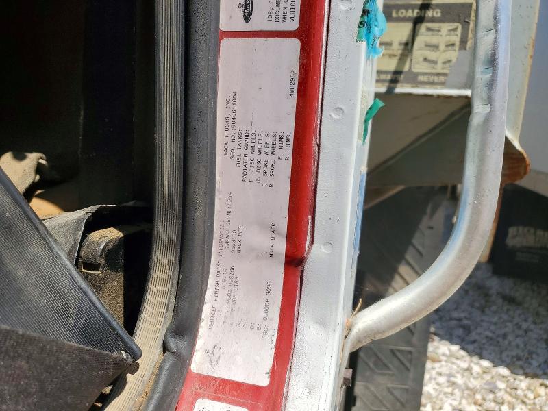 Продажа на аукционе авто 2005 Mack Cv713, vin: 1M2AG11C65M018254, номер лота: 56807676