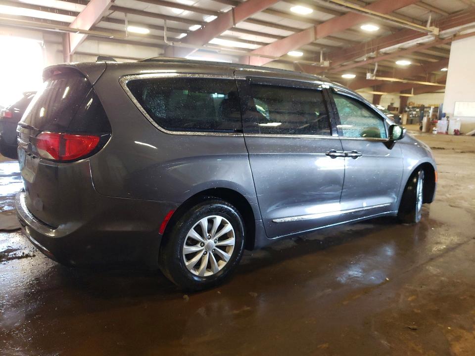 60957286 :رقم المزاد ، 2C4RC1BG7HR704924 vin ، 2017 Chrysler Pacifica مزاد بيع