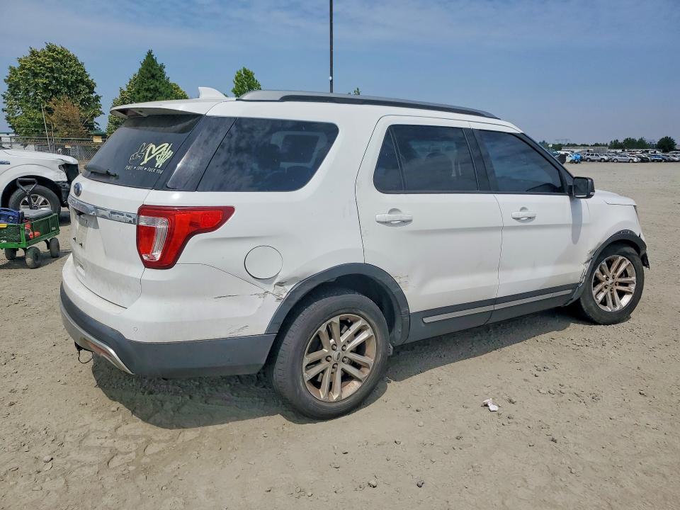 61920586 :رقم المزاد ، 1FM5K7D83GGD28700 vin ، 2016 Ford Explorer مزاد بيع