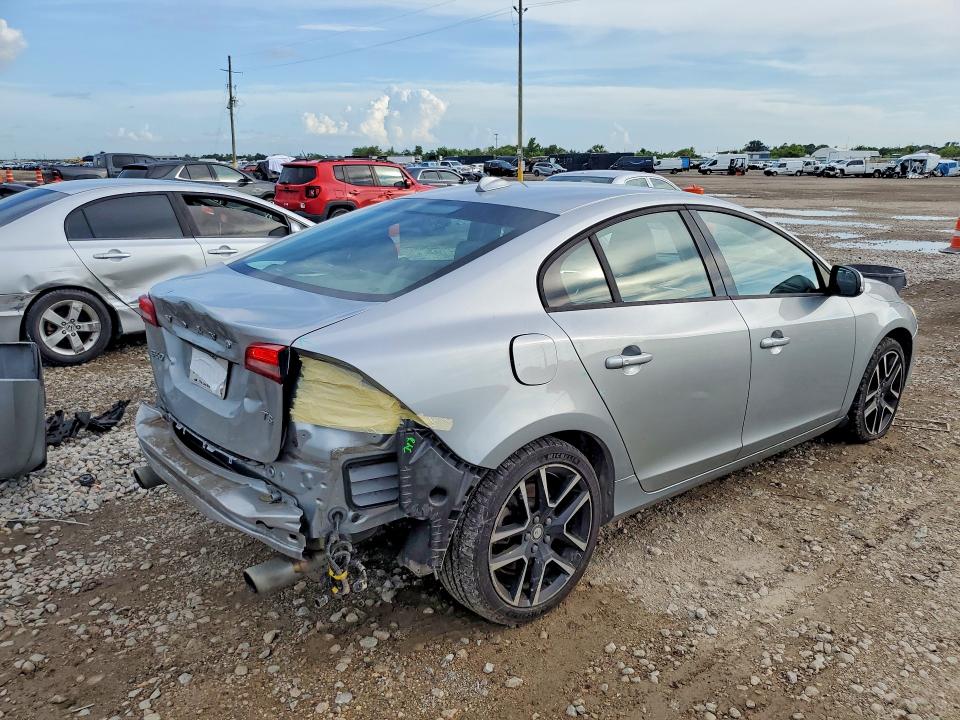 Продаж на аукціоні авто 2018 Volvo S60, vin: YV126MFL6J2450896, номер лоту: 58285056