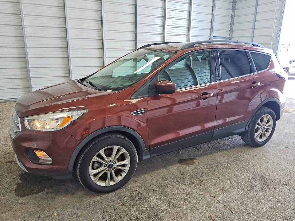 57172346 :رقم المزاد ، 1FMCU9GD1JUC90821 vin ، 2018 Ford Escape مزاد بيع