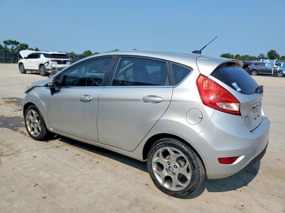 62963936 :رقم المزاد ، 3FADP4FJXBM211393 vin ، 2011 Ford Fiesta مزاد بيع