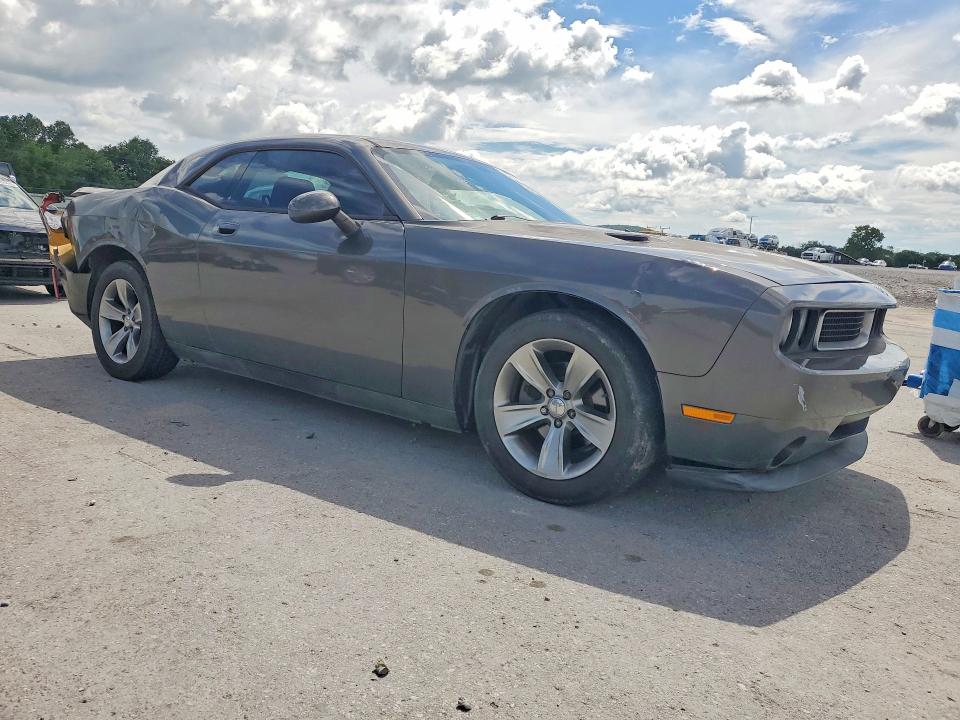 61247516 :رقم المزاد ، 2B3CJ4DVXAH185177 vin ، 2010 Dodge Challenger مزاد بيع