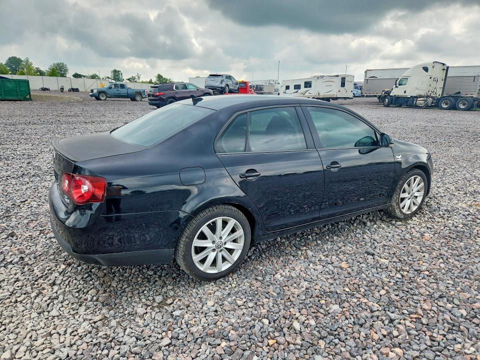 2010 Volkswagen Jetta მანქანა იყიდება აუქციონზე, vin: 3VWRJ7AJ9AM017704, აუქციონის ნომერი: 59710696