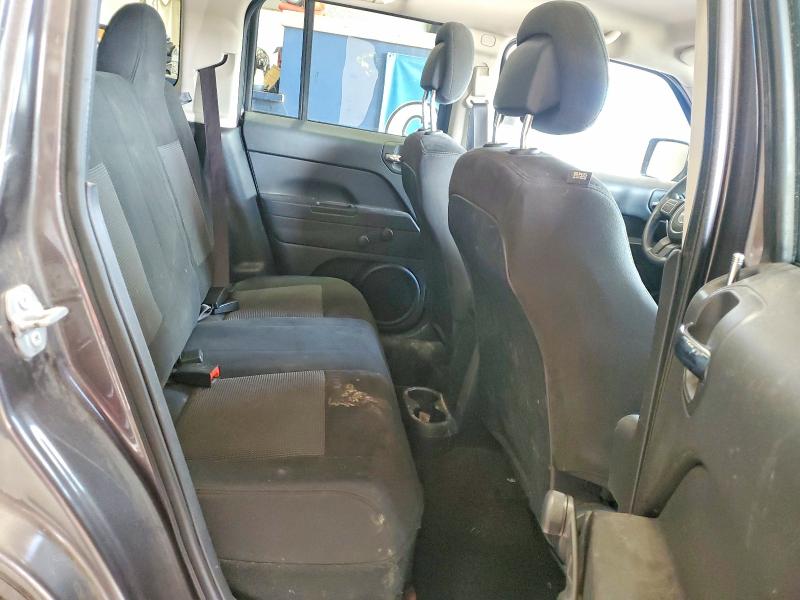 61920816 :رقم المزاد ، 1C4NJRBB7HD135275 vin ، 2017 Jeep Patriot مزاد بيع