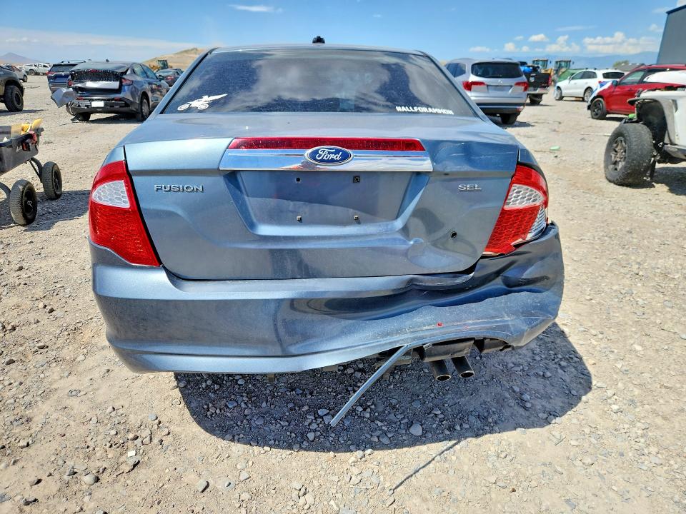59742936 :رقم المزاد ، 3FAHP0JA0BR256735 vin ، 2011 Ford Fusion مزاد بيع