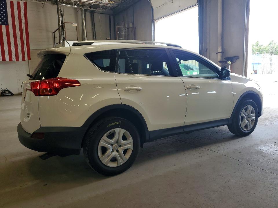 60797226 :رقم المزاد ، JTMBFREV3FJ043315 vin ، 2015 Toyota Rav4 مزاد بيع